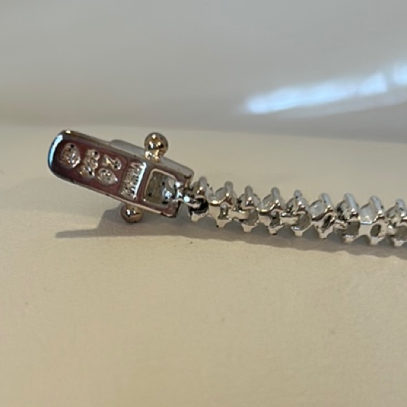 925 Silver Tennis Bracelet - Picture 5 of 7